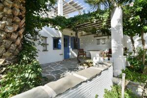 Golden Beach Hotel & Apartments Tinos Greece