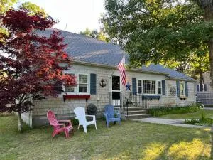 A charm Cape house centrally located close to everything that Cape code offers - يارموث الغربية