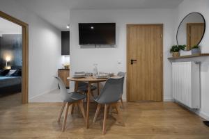 Gold Apartments Cicha 16 - Centrum - Dwie sypialnie i parking