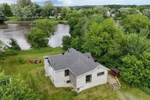 Chalet Scott SPA sur Rivière