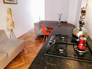 Metro Politechnika Apartment