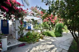 Golden Beach Hotel & Apartments Tinos Greece