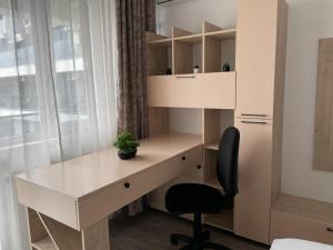 Q New Apartment - Palas Mall