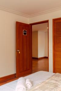 Habitación central con baño compartido Poblado-B14