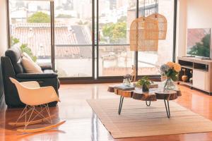 Elegante habitación baño compartido en Poblado -A7