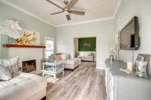 Walk to River and Shops Downtown Dunnellon Escape - Rolling Ranches