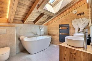 Chalets Residence Belle Etoile - Chalet Belle Etoile - 12 Personnes - Morzine MAE-1911 : photos des chambres