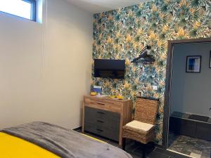 Appartements Chambre tout confort avec commodites espace repas wifi parking : photos des chambres