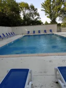 Studio avec grande piscine animaux acceptes - Quissac
