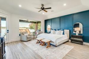 Conroe Lake House Luxe Pool, Private Dock and Games