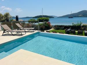 The Beach Villa, Perigiali - LUXURY BEACHFRONT