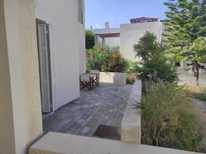 Apartment with yard near Palekastro