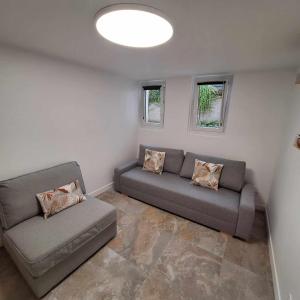 Studio calme proche centre-ville - 3-star hotels in Cholet