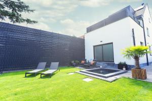 Luxurious Escape - Room LoveSerenity with pool and jacuzzi