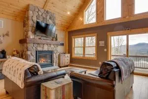Spacious Cabin 10 Mi to Sunday River Skiing! - بيتيل