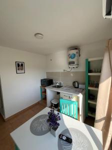 Hospedaje LH primero F a 15 minutos del aeropuerto Ezeiza!