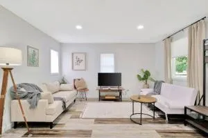 Tiny Home Baby Friendly - دانفيل