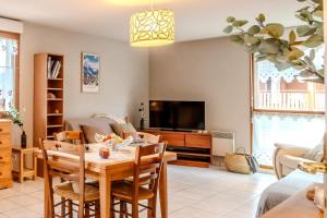 Slow Chalet Thônes lake & mountain 15 min to ski lift balcony parking
