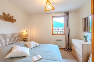 Maisons de vacances Slow Chalet Thones lake & mountain 15 min to ski lift balcony parking : photos des chambres