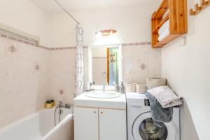 Maisons de vacances Slow Chalet Thones lake & mountain 15 min to ski lift balcony parking : photos des chambres