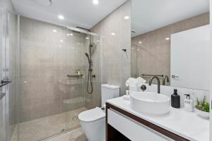 The Gallery - Q Stay