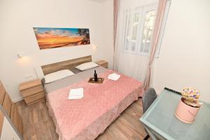 Family Apartment 300 m from the Beach,UNESCO Trogir nearby