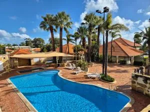 Seadream Studios at Mandurah Family Resort - Singleton