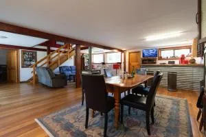 Gulkula2 Wildlife Retreat - Eggs and Bacon Bay