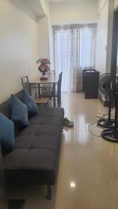 Fame Residences EDSA Shaw MRT Shangrila Megamall