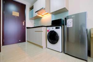 Simply Modern Studio Menteng Park Apartment By Travelio