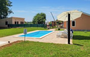 Stunning Home In Medulin With Wifi