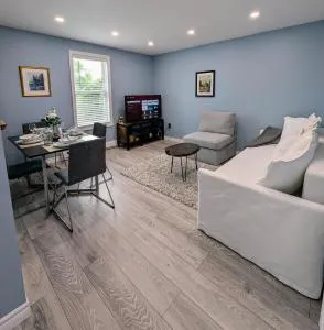 Cozy Blue Retreat at Georgian Bay- Hike & Bike - Kemble