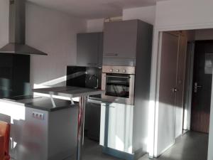 Studio Cabine Climatisé avec Piscine, Parking et Proche du Port - Cap dAgde - FR-1-801-7