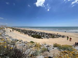 Appartement rénové 2 pièces avec balcon, à 200m de la plage, St Hilaire de Riez - FR-1-224C-318