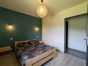 Maisons de vacances Gite authentique et confortable avec vaste terrain et vue imprenable a Saint-Privat-d-Allier - FR-1-582-478 : photos des chambres
