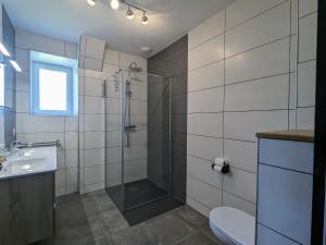 Maisons de vacances Gite authentique et confortable avec vaste terrain et vue imprenable a Saint-Privat-d-Allier - FR-1-582-478 : photos des chambres