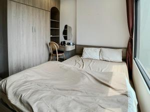 2BR Vinhomes Apartment Swimming pool & villa view