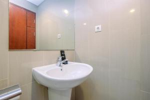 Brand New 2BR Apartment at The Kencana Residence By Travelio