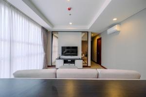 Brand New 2BR Apartment at The Kencana Residence By Travelio