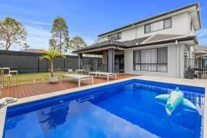 Northlakes Family Stay & Pool - Deception Bay