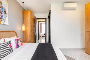 5th Element Villa Canggu - Urban Tropical Retreat meters from Canggu Beach