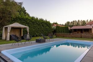 Gospodarstwo Agroturystyczne z BASENEM & SPA i Alpakami