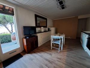 Maisons de vacances Au calme des Pins avec vue mer : photos des chambres