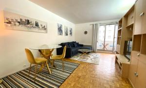 Appartements Appartement spacieux Paris Vanves Parc des expositions : photos des chambres