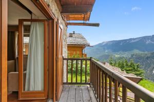 Appartamento con 1 Camera da Letto, Balcone e Vista Montagna