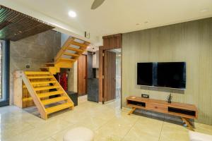Alaya Stays Imperial Serenia 3-BHK with Common Pool & Garden Near Karla Cavs and Bhushi Dam
