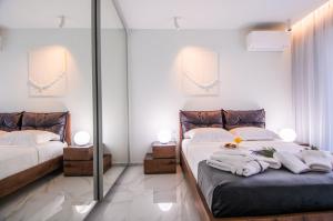 Oikos luxury central apartment