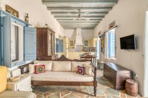 Vaya House - Feeling Greek