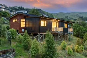 Panoramic Views from Spacious New Beach House -  Lyttelton