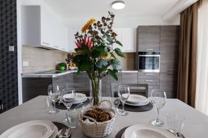 Lovely 1BED Seafront SPB - Flat 4 by Homely